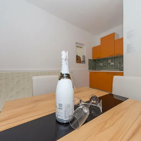 Diana & Josip Apartman Biograd na Moru